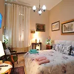 Casa Bianca Room 16